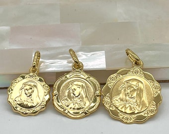 Gold Virgin Mary Pendant, 10K 14K 18K Solid Gold Madonna Necklace, Religious Pendant, Birthday Gift for Daughter, Baptism Baby Gift