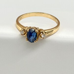 Blue Sapphire Gold Ring, 18K Gold Sapphire Ring, Sapphire Engagement Ring, September Birthstone,