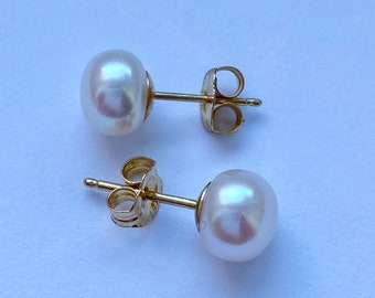 Pearl Stud Earrings, 10K 14K 18K Gold Pearl Earrings, Simple Earrings, Bridesmaids Gift, Birthday Gift for Women,