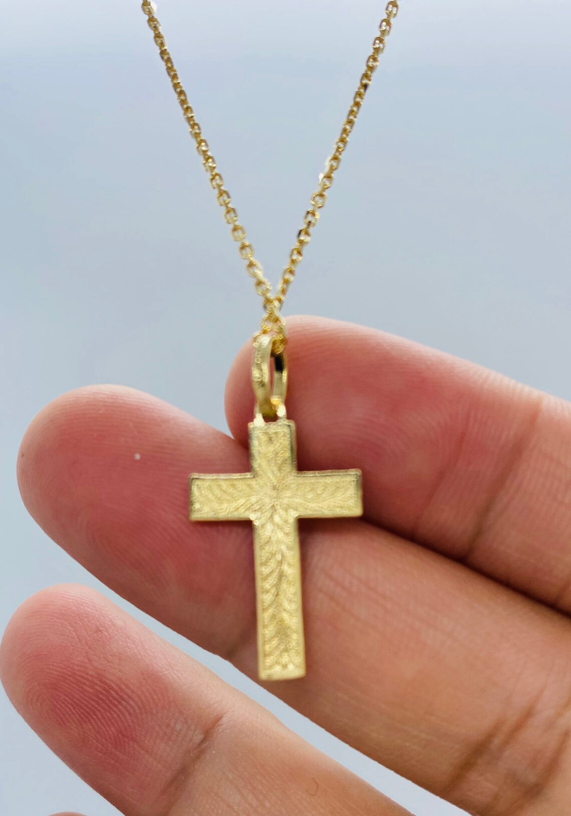 18k solid gold crucifix pendant Clearance