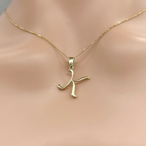 Collar de oro con la letra K, colgante con fuente cursiva de 10 quilates, todas las letras disponibles, regalo de cumpleaños para mujer, regalo para el Día de la Madre, joyería para el día a día.