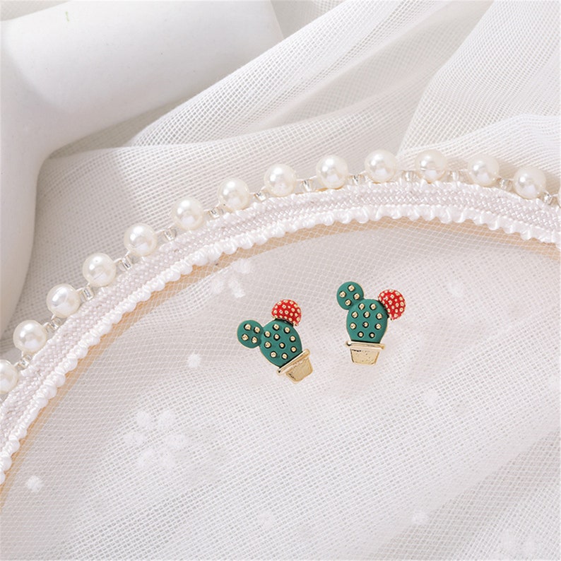 Fashion Cute Style Small Cactus Earrings Sweety Lovely Style Stud Earrings For Girl Boucle Accessories