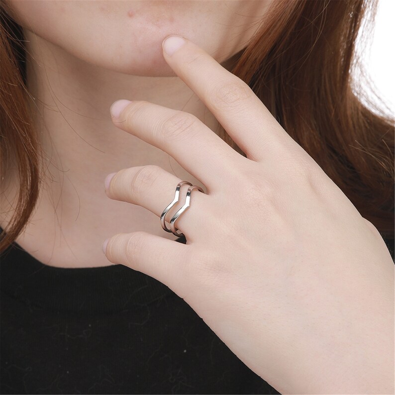 Simple Geometrical Wave Ring Stainless Steel Gold Color Party Finger Rings Jewelry Birthday Gift for Women Girls