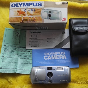Olympus i 10 vintage camera, Olympus film camera, point and shoot camera, working film camera