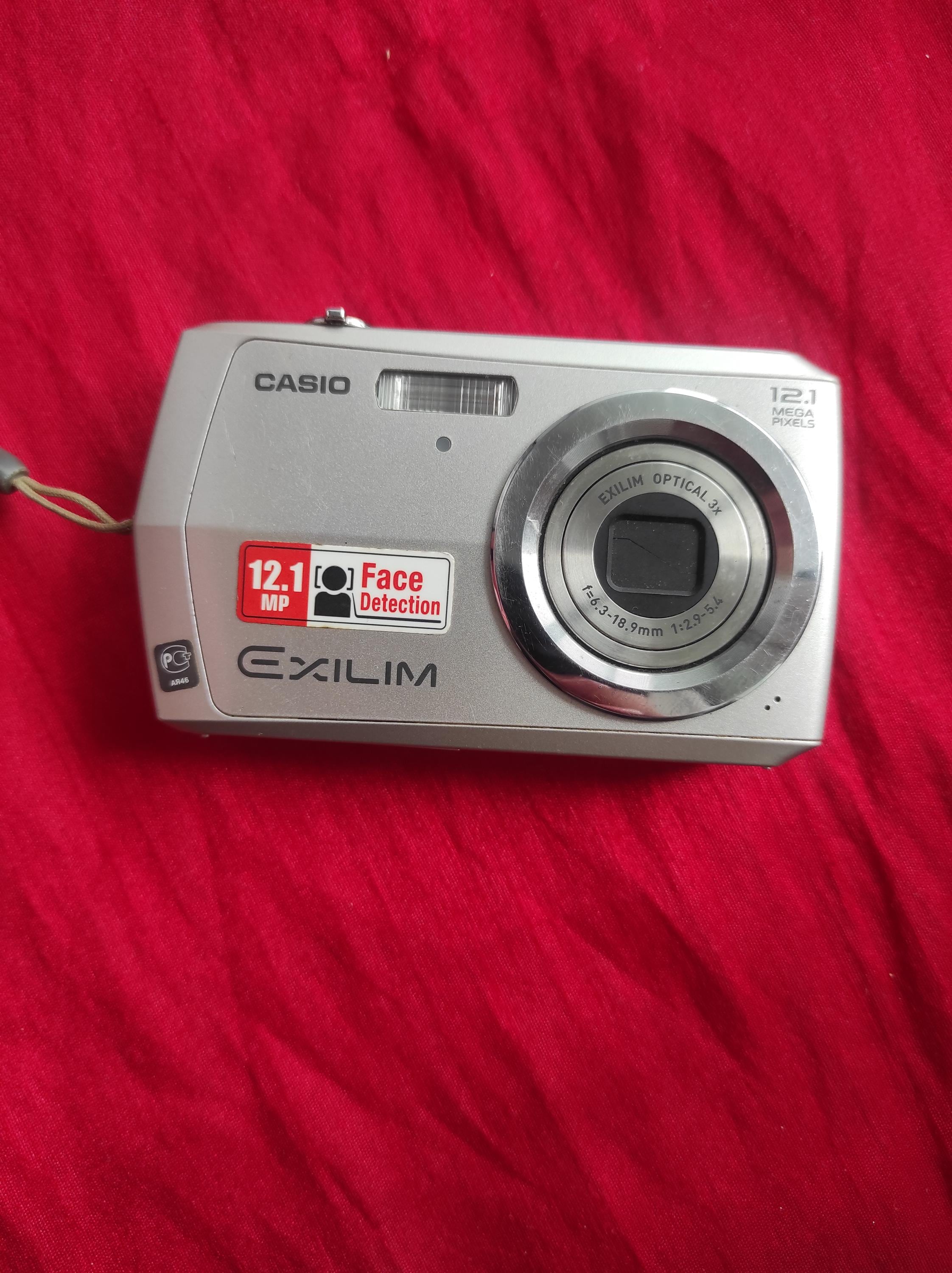 Casio Exilim EX-Z16 Digital Camera, 12.1 MP, Working - Etsy