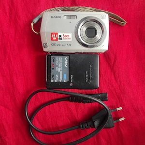 Digital camera Casio Exilim EX-Z16, working digital camera