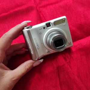 Digital camera Canon PowerShot A510, vintage camera, working digital camera