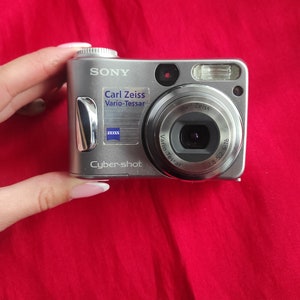 Digital camera Sony Cyber-shot DSC-S60, working digital camera