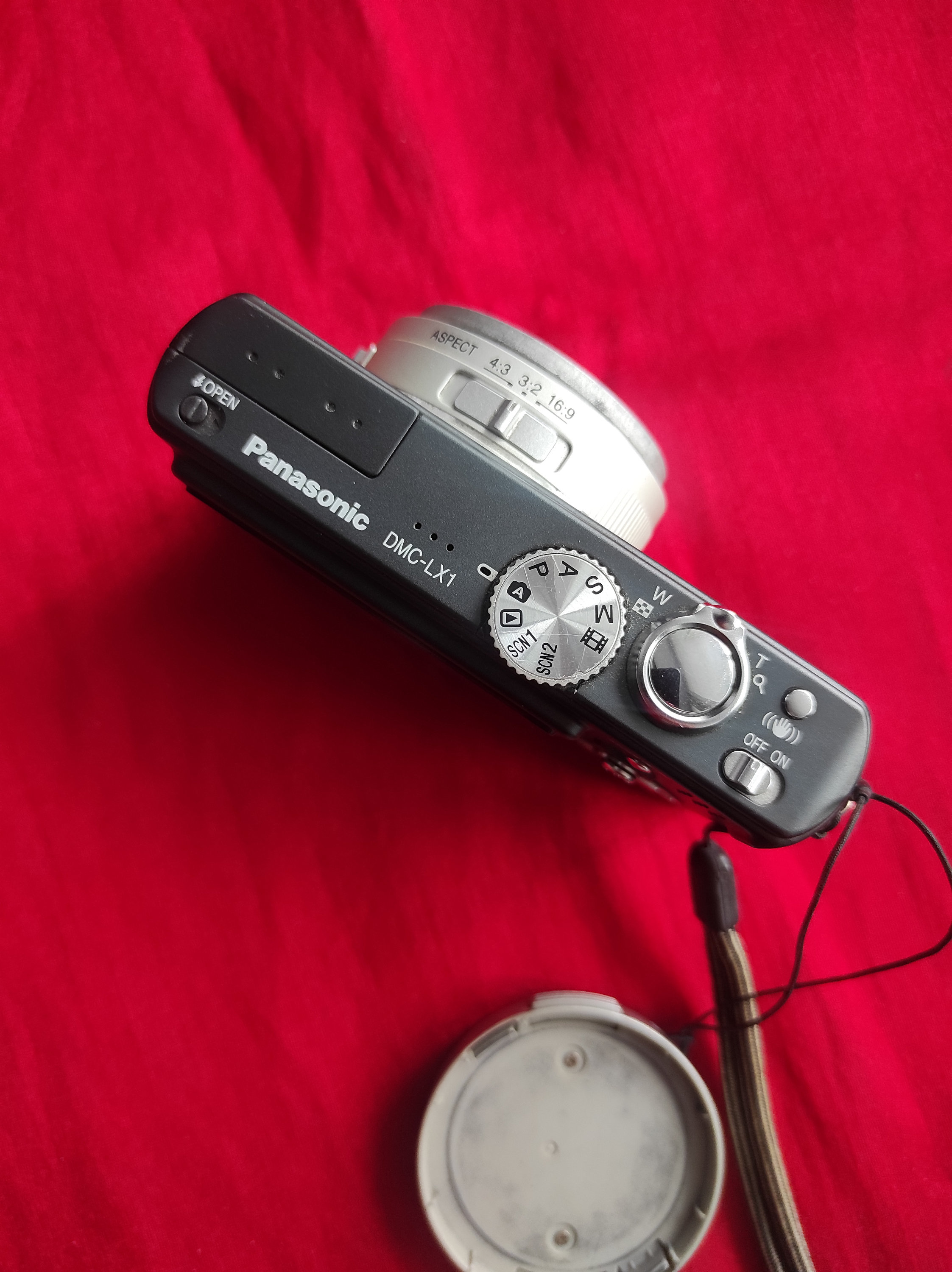 パナソニック DMC-LX1-K LUMIX ブラック パナソニック LUMIX DMC-LX1