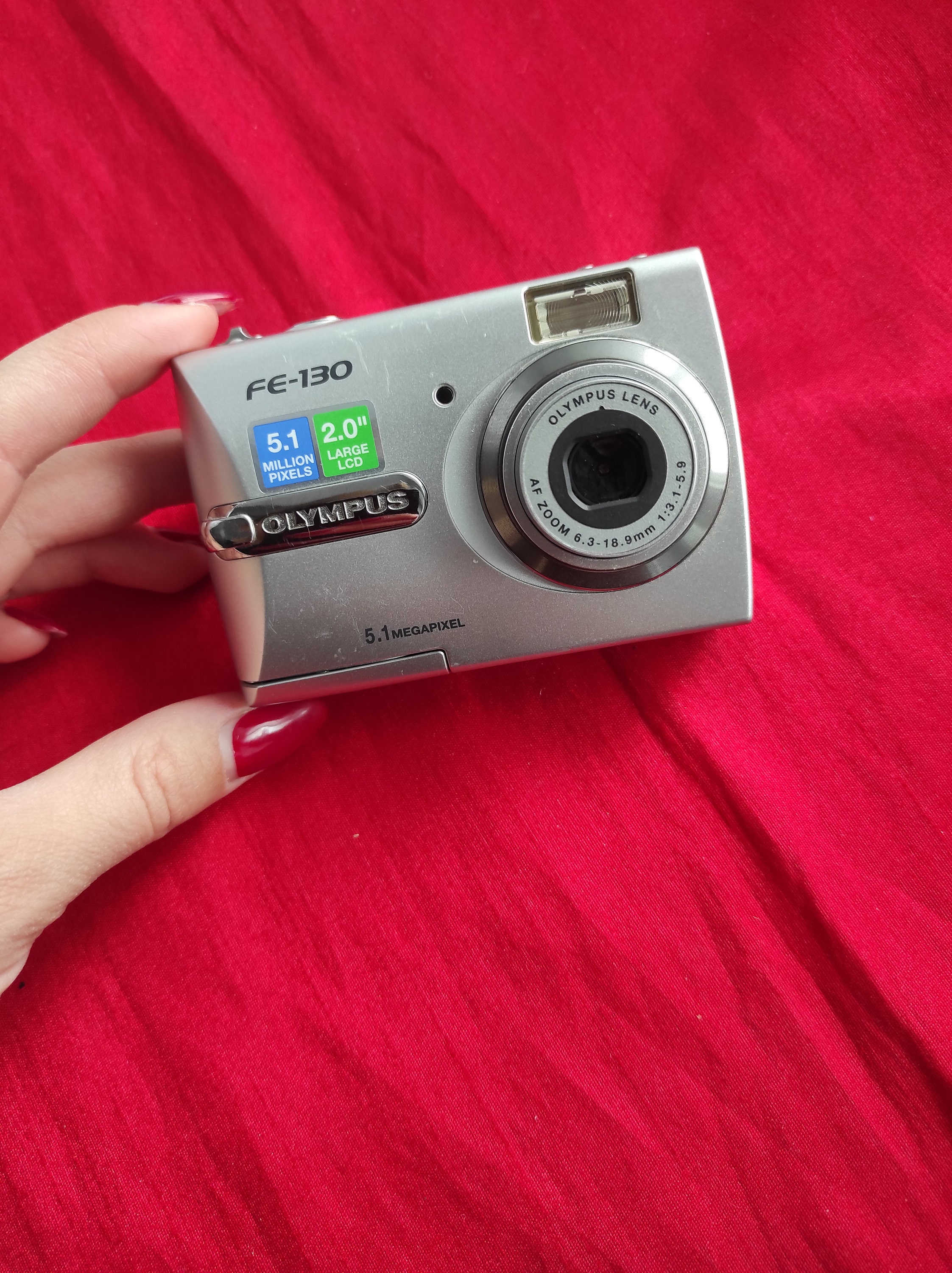 OLYMPUS FE-130 Vintage Olympus FE-130 Digital Camera Silver