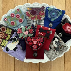 Appliqued Wool Button Pouches, Embroidered Mini Purse Lined, Fits Earbuds, Jewelry, Change, License, Credit Card