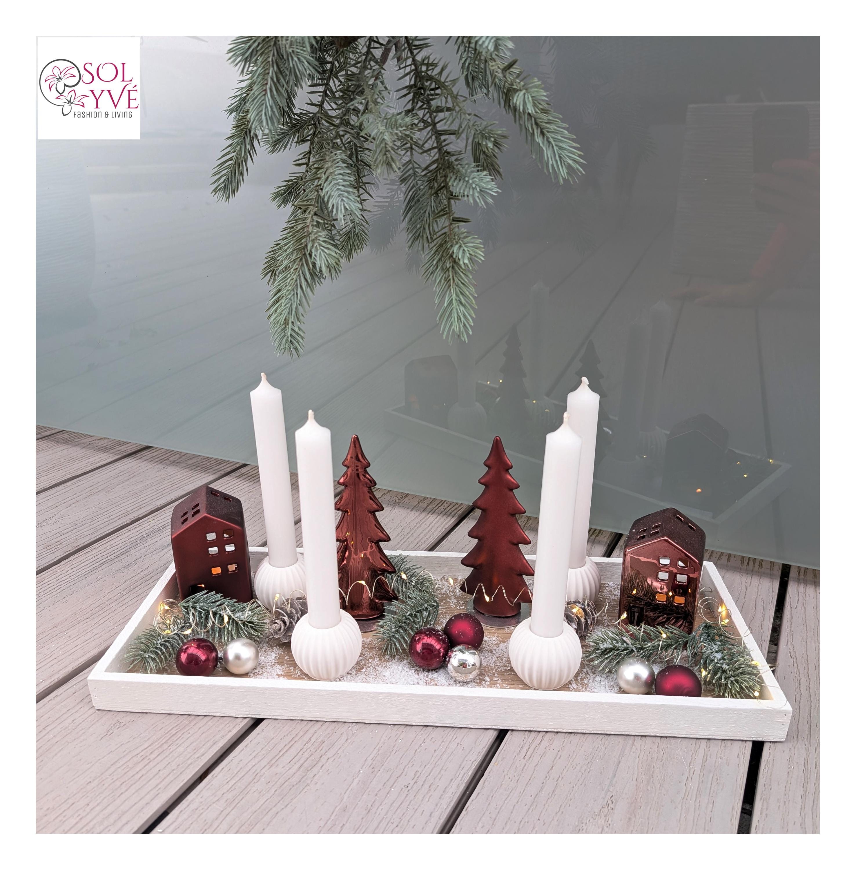 Adventskranz dunkelrot Tablett beleuchtet - mit Lichthäusern, Kerzenhaltern und Tannebäumen inkl. Deko