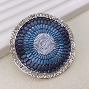 Stunning Stylish Geometric Magnetic Brooch For Women's Scarves, Wraps, Pashimnas, Suitable For All Ocassions