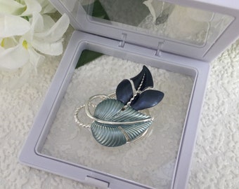 Stylish Multi Leaf Metal Magnetic Scarf Brooch For Scarves Wraps Pashimnas, Suitable For Wedding, Hen Parties, Dates