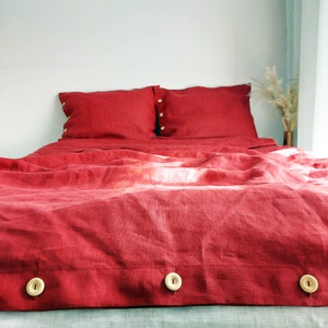 Linen bedding set, Zip closure, Wooden button, Red linen bedding, Natural linen bedding, Ecru linen bedding, duvet cover + 2 pillowcases