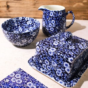Burleigh Dark Blue Calico バタ-デイッシュ Amazon | Burleigh Dark Blue Calico Butter Dish | Burleigh