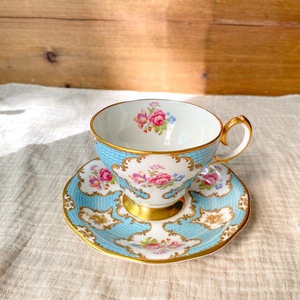 Ensemble de tasses à thé et soucoupes Eleanor en porcelaine fine Queen Anne vintage