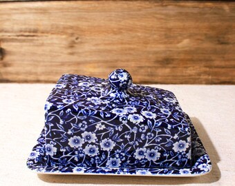 Burleigh Dark Blue Calico バタ-デイッシュ Blue Calico Dinnerware – Plates, Teapots & More | Burleigh