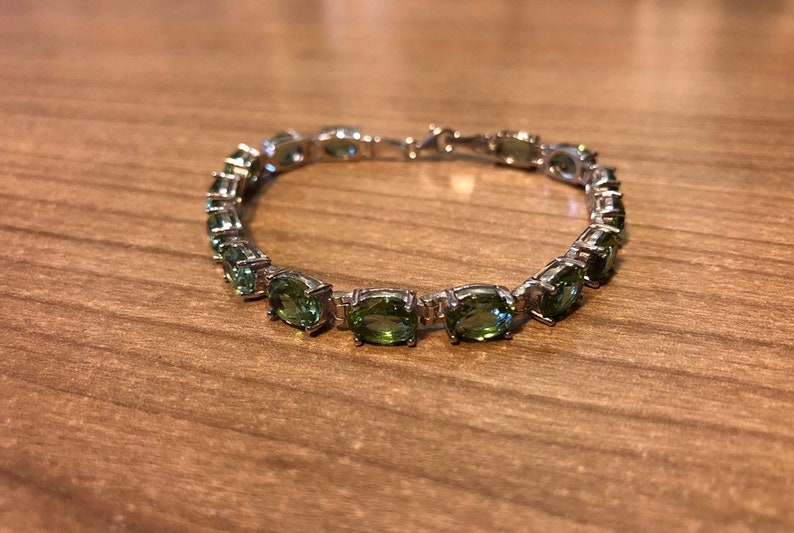 925 sterling silver change color zultanite stone unique bracalet