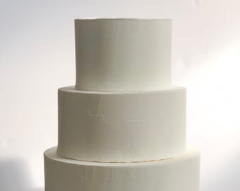 Plain smooth texture fake/faux cake : 4inch thick