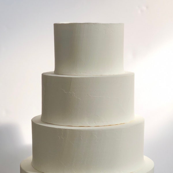 Plain smooth texture fake/faux cake : 4inch thick