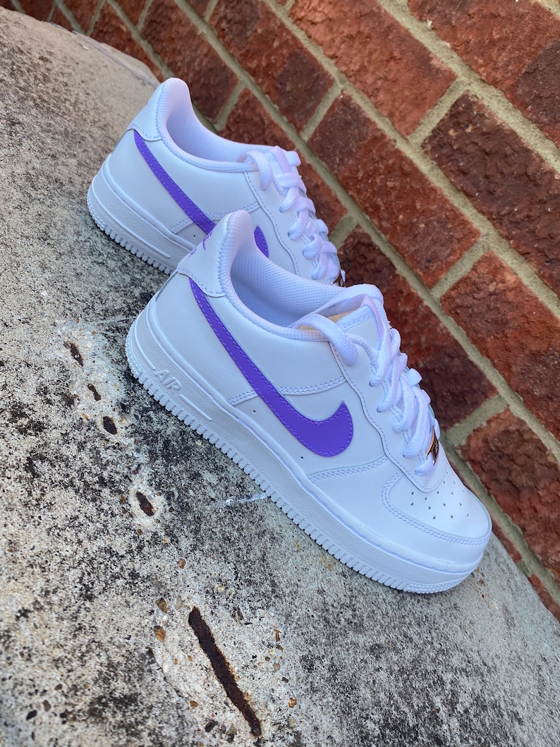 nike air force 1 purple tick