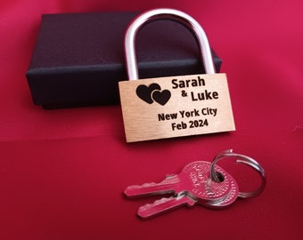 Personalised Engraved Couples Padlock – Custom Love Lock Gift for Weddings, Anniversaries – Boyfriend Girlfriend Gift