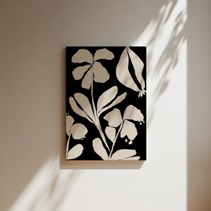 Modern Floral Elegance: Minimalist Design in Black and Beige image 3