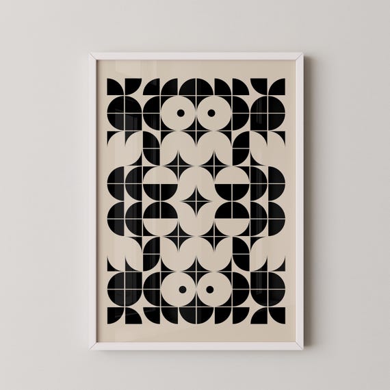 Élégance Symétrique : Affiche Géométrique Mi-Siècle Noire sur Fond Beige