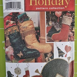 Simplicity Pattern #9866 Holiday Pattern Collection.. ..New and Unopened