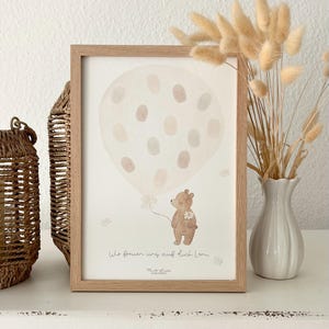 personalisiertes Poster für Gäste Bär mit Luftballon "Wir freuen uns auf dich" / Babyparty / Gästebuch mit Fingerabdrücke / A4 oder A3
