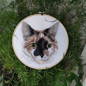 Hand embroidered portait of your pet Memorial Cat portrait. Dog lovers gift cat, lovers gift. Dog portrait. 12cm image 3