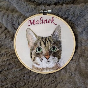 Hand embroidered portait of your pet Memorial Cat portrait. Dog lovers gift cat, lovers gift. Dog portrait. 12cm image 1