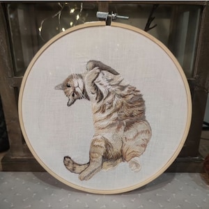 Hand embroidered portait of your pet! Fullbody! Cat portrait. Dog portrait. (20cm)