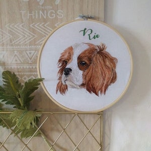 Pet embroidery, Hand embroidered portait of your pet! Cat portrait. Dog portrait. (15cm)