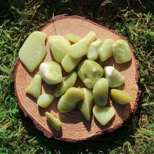 Dark Washington Serpentine Polished Tumbled