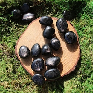Hypersthene Tumbled Medium
