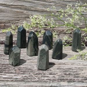 Serpentine Small Tower