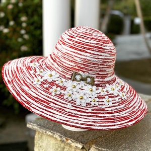 Red & White Floral Sun Hat