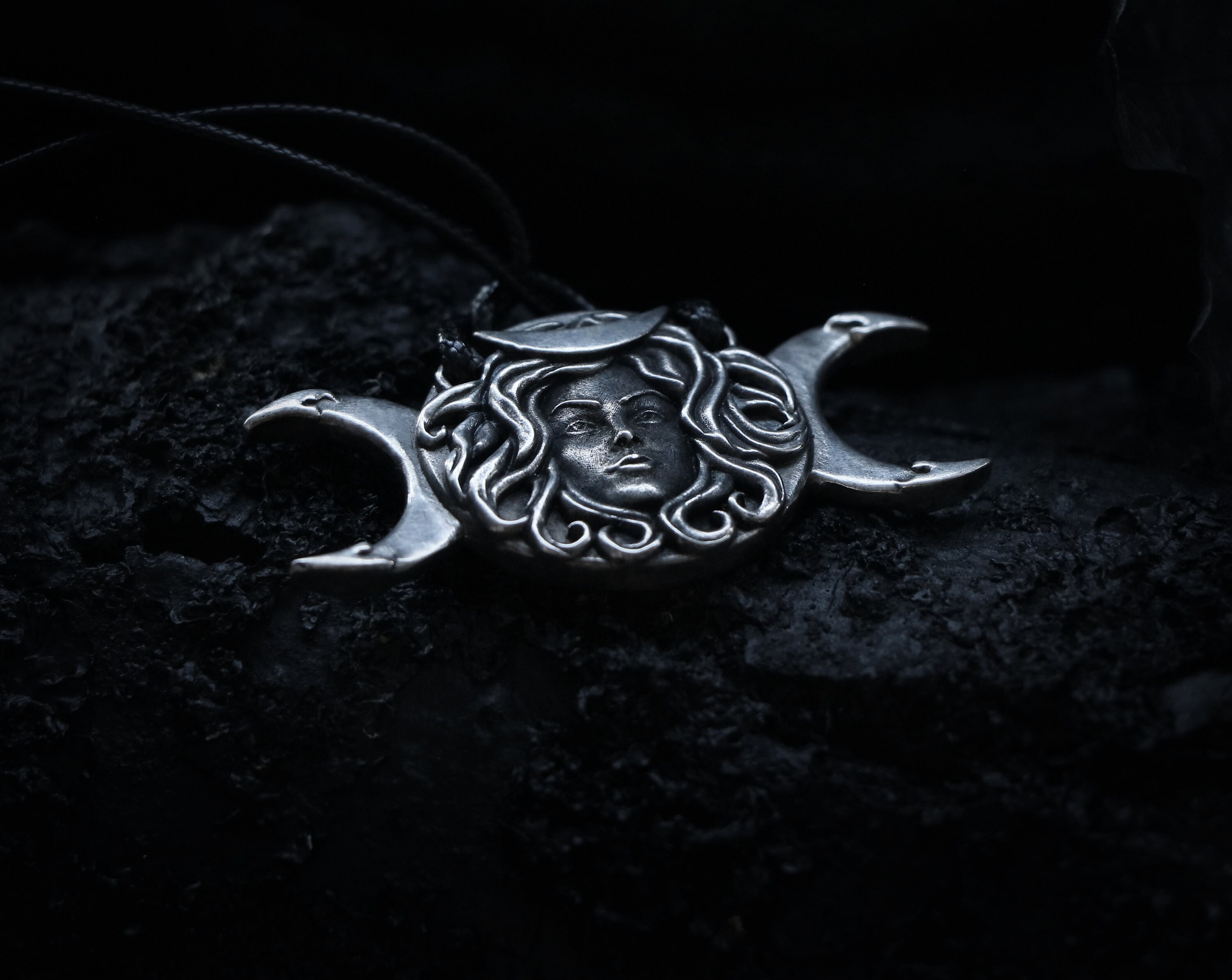 HECATE NECKLACE hecate Goddess Pendant Triple Moon Necklace - Etsy