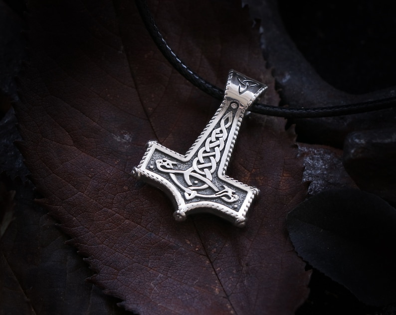 Thor Hummer pendant made of sterling silver