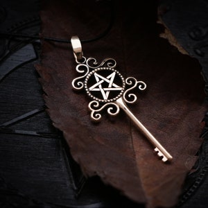 HECATE KEY Necklace with pentagram or Hecate Key for ALTAR - Hecate gift - Sterling Silver Key necklace
