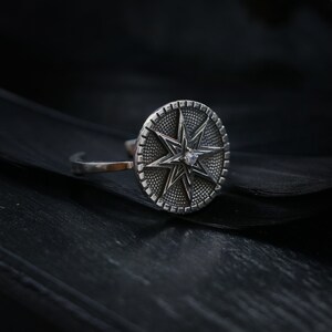 Inanna ring made of Sterling Silver
