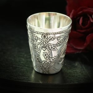Solid 925 Sterling Silver Cup with Oak ornament / Chalice Cup with Celtic ornament and World tree / Celtic Knot / shot cup