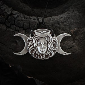 HECATE NECKLACE -Hecate Goddess Pendant  - Triple moon necklace - Gift for Hecate