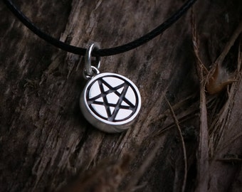 Mini PENTACLE Necklace made of 925 Sterling Silver - Pentacle Pendant - Handmade Jewelry