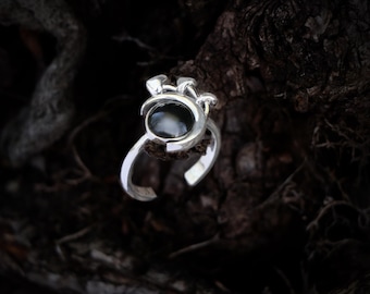 Pilzring aus Sterlingsilber mit schwarzem Obsidian, verstellbares Witchy Band