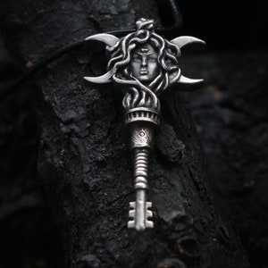 HECATE KEY Necklace Made of Sterling Silver – Triple Moon Goddess Jewelry, Perfect for a Everyday Wear or Hecate Altar