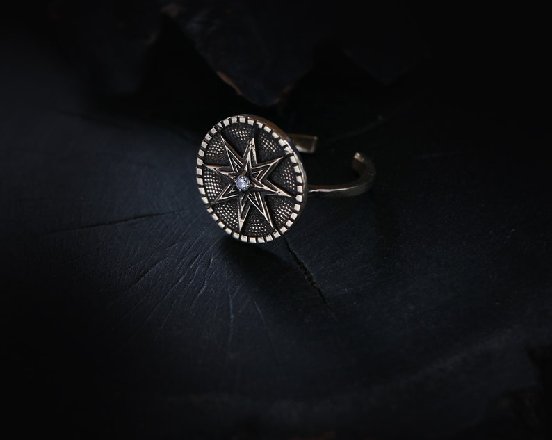 Inanna ring made of bronze