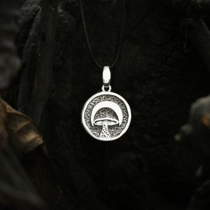 Sterlingzilveren paddenstoelenketting: omarm de magie van de natuur met Fairycore-, Witchy- en Cottagecore-kettingen!